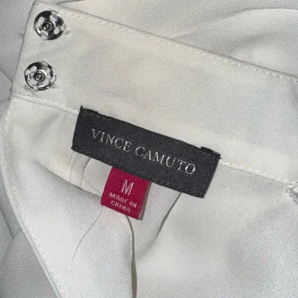 Vince Camuto White Blouse w/ Jeweled Embellished Collar Women’s Size M EUC - Picture 10 of 12